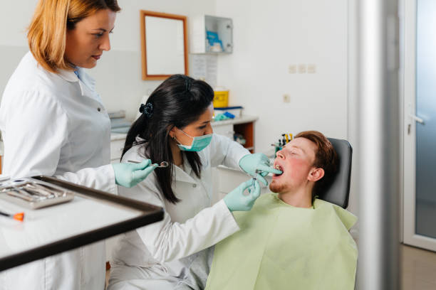 Best Emergency Dental Care for Broken or Chipped Teeth in South Alamo, TX